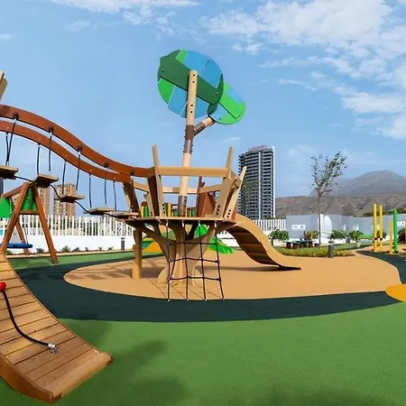 Michael - Vista Al Mar - Sunset Cliffs * Benidorm