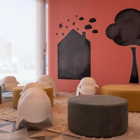 Michael - Vista Al Mar - Sunset Cliffs Benidorm