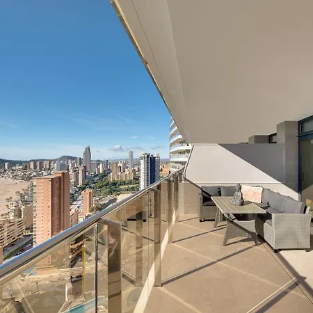 Michael - Vista Al Mar - Sunset Cliffs Benidorm